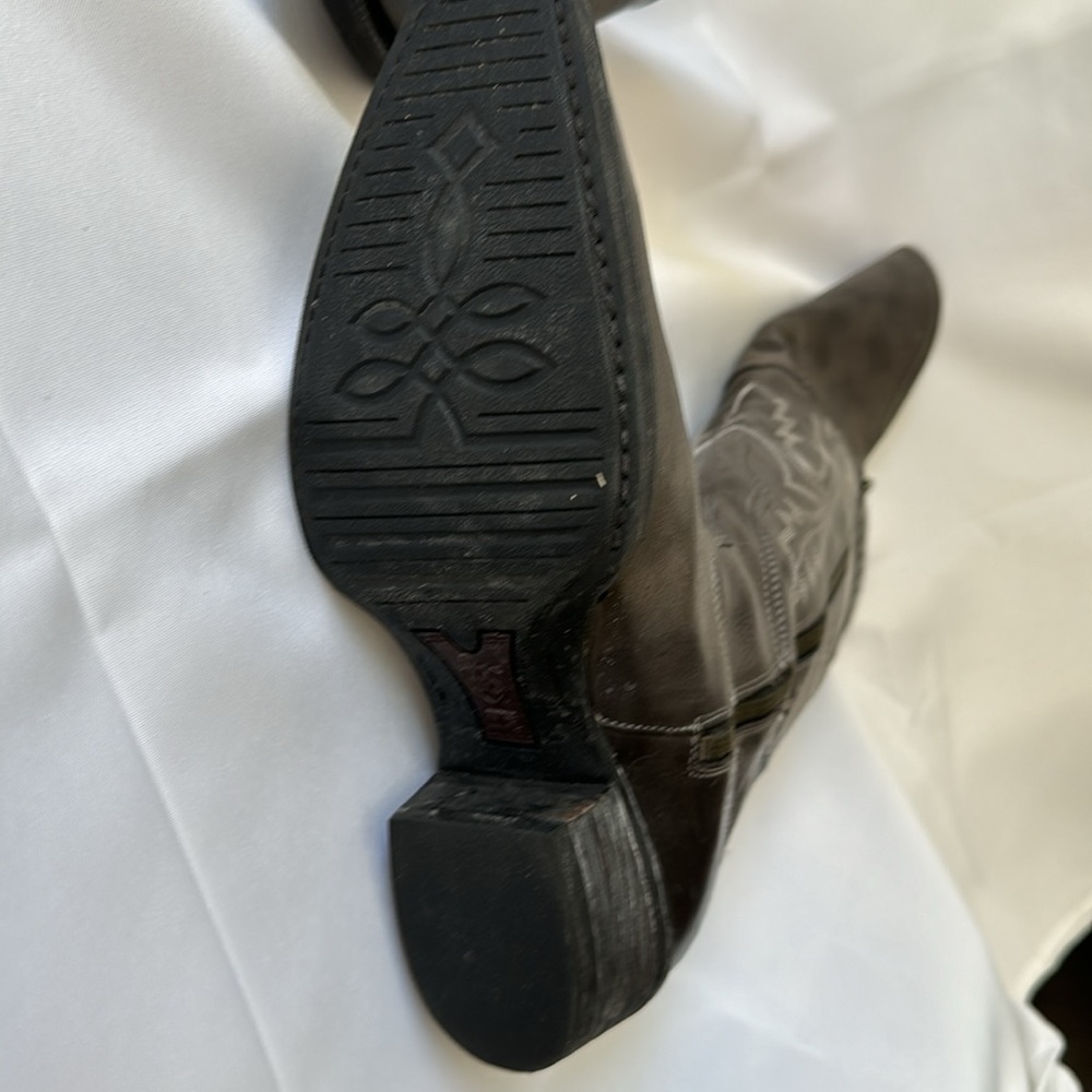 Ariat boots NWOT - Picture 5 of 5